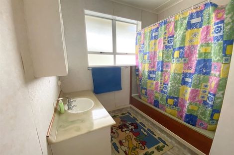 Photo of property in 166 Clyde Street, Balclutha, 9230