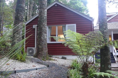 Photo of property in 17 Tawini Road, Titirangi, Auckland, 0604