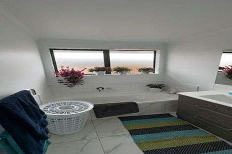 Photo of property in 1 Applin Lane, Pyes Pa, Tauranga, 3112