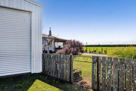 Photo of property in 325 Matangara Road, Hawera, 4672