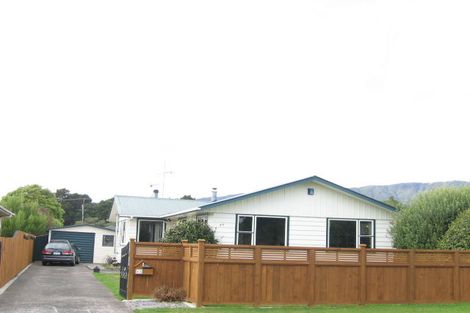 Photo of property in 44 Kashmir Avenue, Clouston Park, Upper Hutt, 5018