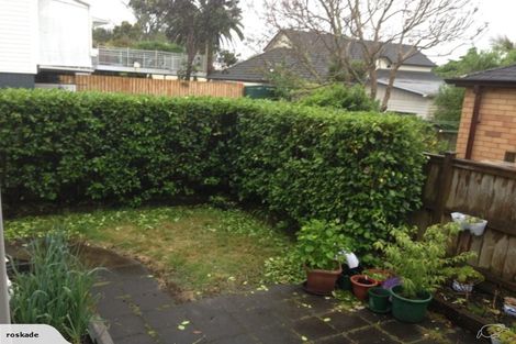 Photo of property in 7a Wheturangi Road, Greenlane, Auckland, 1051