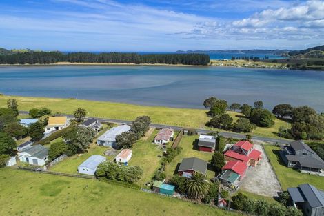 Photo of property in 2177 Whananaki North Road, Whananaki, Hikurangi, 0181