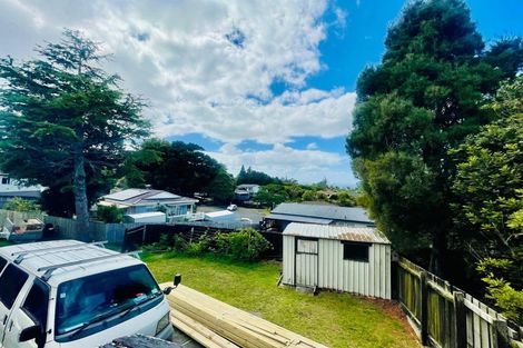 Photo of property in 1/16 Sarajevo Place, Massey, Auckland, 0614