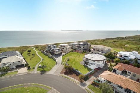Photo of property in 10 Sunbrae Grove, Mount Maunganui, 3116