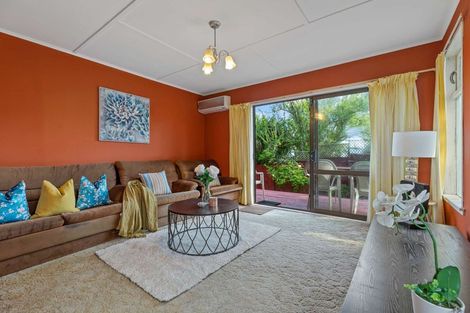 Photo of property in 2/22 Captain Scott Road, Glen Eden, Auckland, 0602