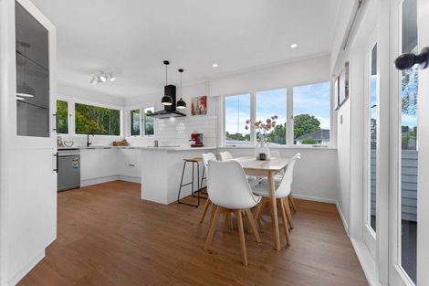 Photo of property in 10 Mildmay Road, Henderson, Auckland, 0610