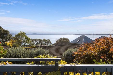 Photo of property in 15 Kaharoa Avenue, Omokoroa, 3114