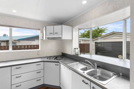 Photo of property in 31 Solway Street, Levin, 5510