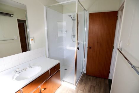 Photo of property in 2/13 Main South Road, Sockburn, Christchurch, 8042