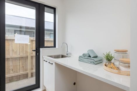 Photo of property in 10 Greenwood Place, Amberley, 7410