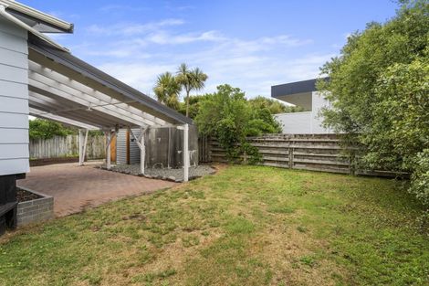 Photo of property in 50 Paetawa Road, Peka Peka, Waikanae, 5391