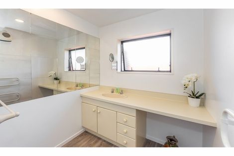 Photo of property in 2/17 Wiremu Street, Redwood, Christchurch, 8051