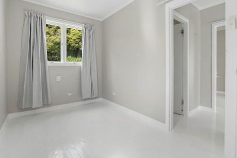 Photo of property in 22 Otanerua Road, Hatfields Beach, Orewa, 0931