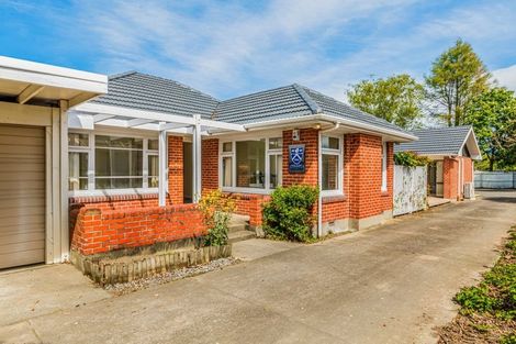Photo of property in 213 Memorial Avenue, Burnside, Christchurch, 8053