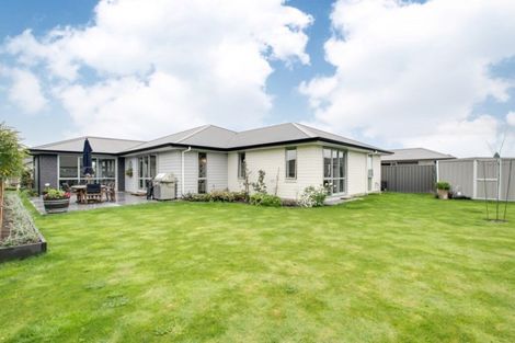 Photo of property in 11 Rakaia Way, Poraiti, Napier, 4112