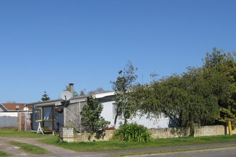 Photo of property in 4 Seaspray Drive, Mount Maunganui, 3116