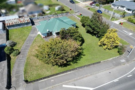 Photo of property in 19 Johnston Street, Foxton, 4814