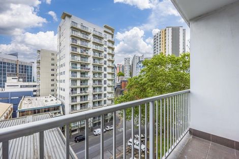 Photo of property in Q-central 44-58 Apartments, 3a/46 Liverpool Street, Auckland Central, Auckland, 1010