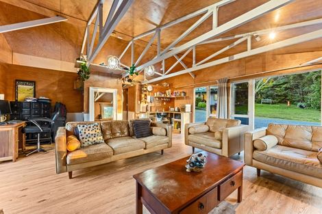 Photo of property in 934 Sandspit Road, Sandspit, Warkworth, 0982