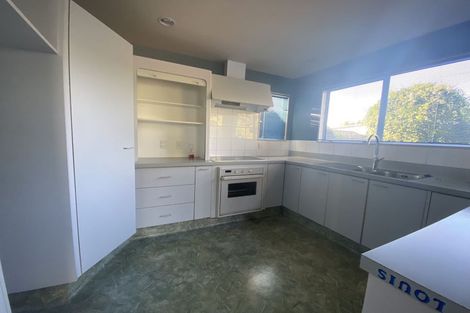 Photo of property in 14 Greenstead Close, Flat Bush, 2019
