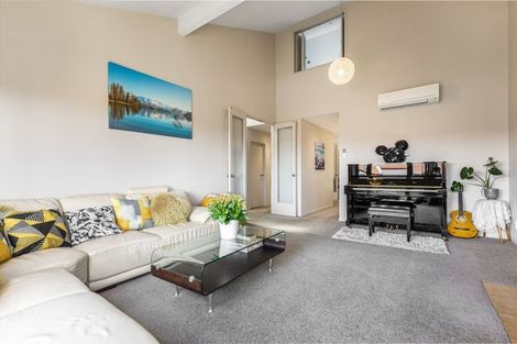 Photo of property in 5/8 Tobago Place, Sunnynook, Auckland, 0620