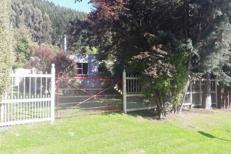 Photo of property in 8 Monalua Avenue, Purau, Diamond Harbour, 8972