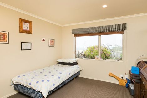 Photo of property in 6 Kea Place, Fitzherbert, Palmerston North, 4410