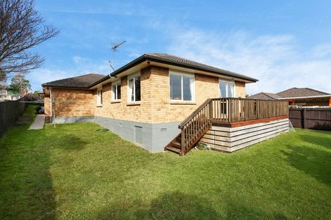 Photo of property in 12 Prado Drive, Pukekohe, 2120