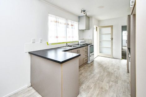 Photo of property in 15 Gainsborough Street, Manurewa, Auckland, 2102