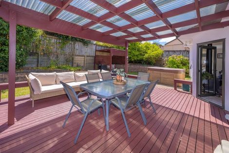 Photo of property in 66 Ayrshire Drive, Grandview Heights, Hamilton, 3200