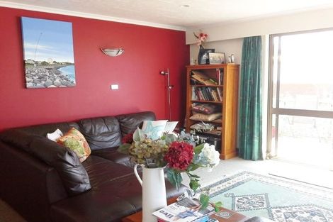 Photo of property in 2/22 Dartmoor Avenue, Westown, New Plymouth, 4310