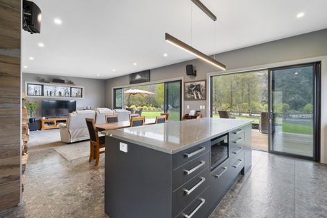 Photo of property in 193 Rowes Road, Hunterville, 4785