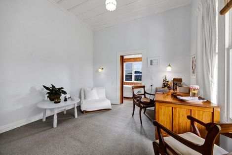 Photo of property in 207 Egmont Street, Patea, 4520