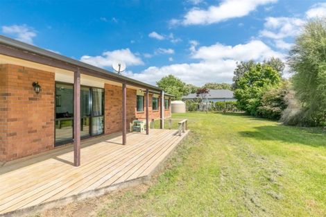 Photo of property in 5 Mangauika Road, Pirongia, Te Awamutu, 3876