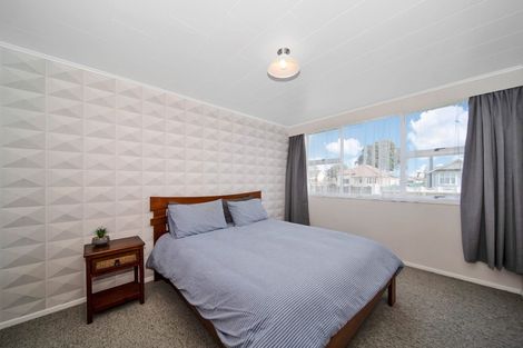 Photo of property in 28 Disraeli Street, Hawera, 4610