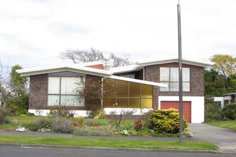 Photo of property in 29 Truby King Street, Merrilands, New Plymouth, 4312