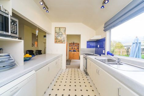 Photo of property in 24 Ranfurly Street, Hokowhitu, Palmerston North, 4410