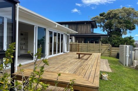 Photo of property in 19 Cherry Road, Bucklands Beach, Auckland, 2014