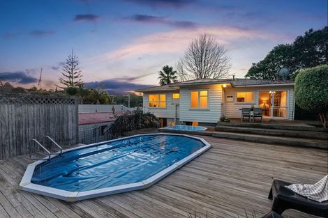 Photo of property in 44 Saffron Street, Birkdale, Auckland, 0626