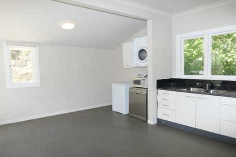 Photo of property in 5 Burrows Avenue, Karori, Wellington, 6012