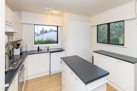 Photo of property in 6 Westney Place, Forest Lake, Hamilton, 3200