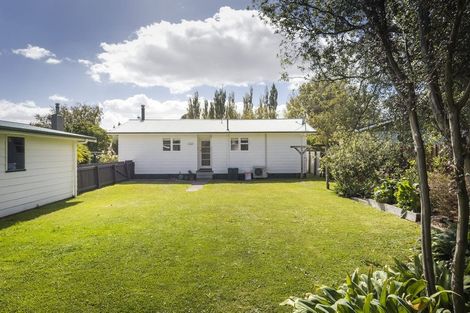 Photo of property in 30 Ruamahanga Crescent, Terrace End, Palmerston North, 4410