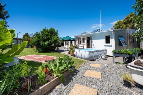 Photo of property in 21 Grove Road, Haumoana, 4102