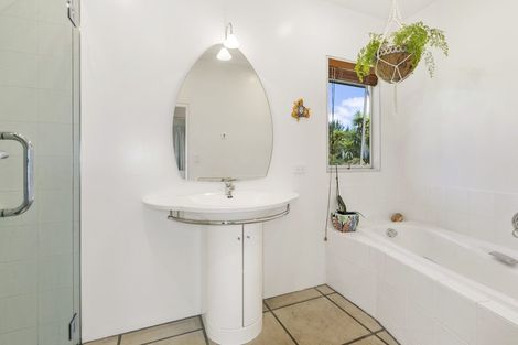 Photo of property in 58 Kempthorne Road, Russell, 0272