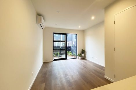 Photo of property in 3/327 Glengarry Road, Glen Eden, Auckland, 0602