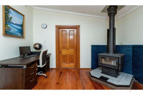 Photo of property in 68 Peel Street, Geraldine, 7930