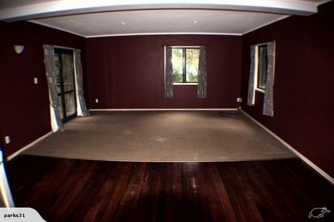 Photo of property in 93 Warner Park Avenue, Laingholm, Auckland, 0604