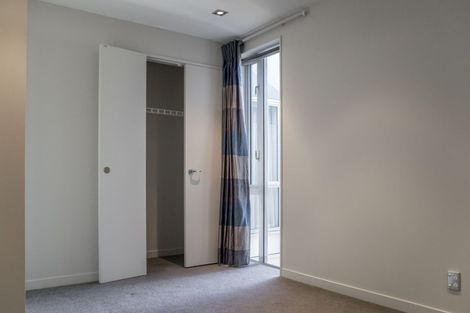 Photo of property in Piermont Apartments, 8a/82 Cable Street, Te Aro, Wellington, 6011