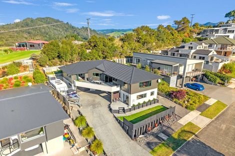 Photo of property in 111 Pacific View Drive, Whangamata, 3620